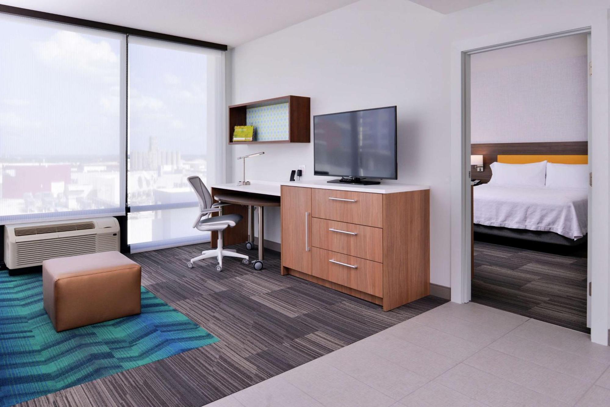 Home2 By Hilton Downtown Channel District Hotel 3*