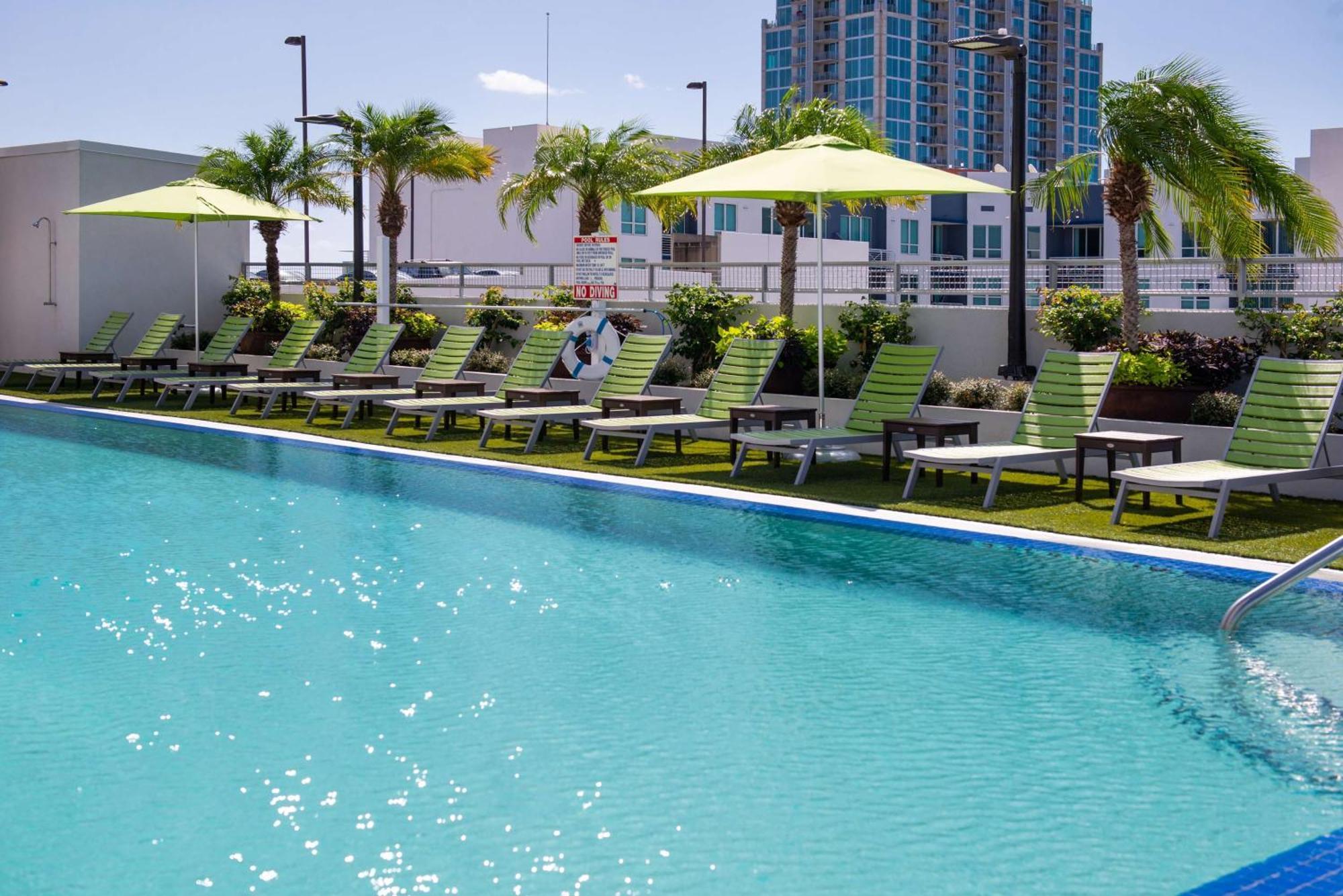 Home2 By Hilton Downtown Channel District 3*
