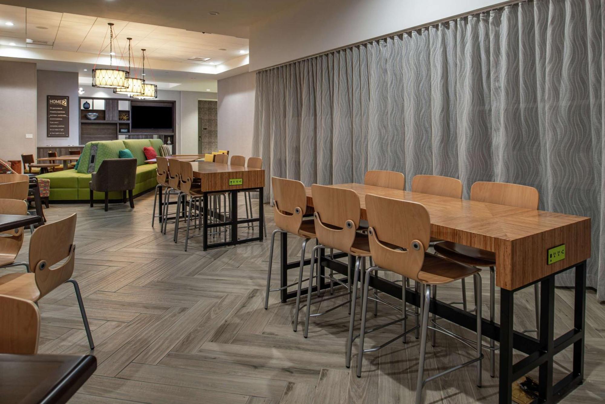 Hotel Home2 By Hilton Downtown Channel District 3*