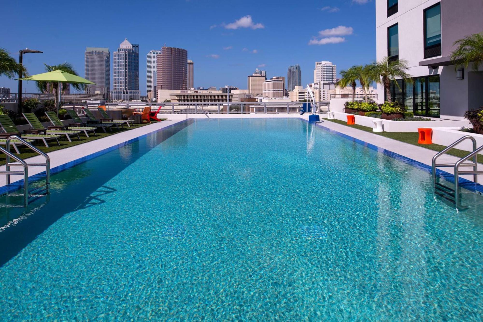 Home2 By Hilton Downtown Channel District 3*